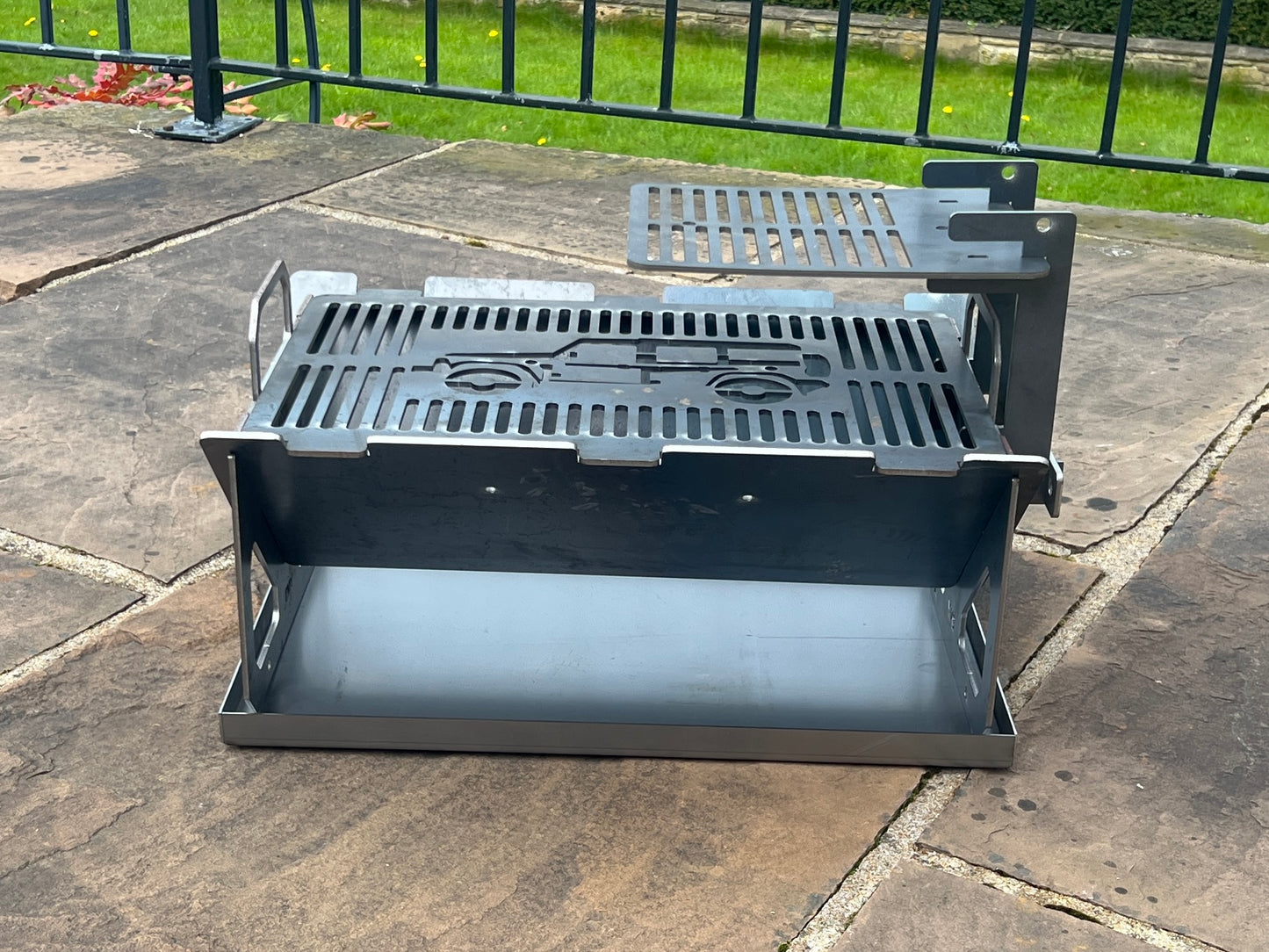 Ash tray for BBQ/Firepit